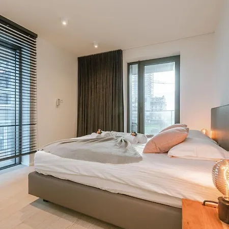 Luxurious 3 Bedroom At The Sea